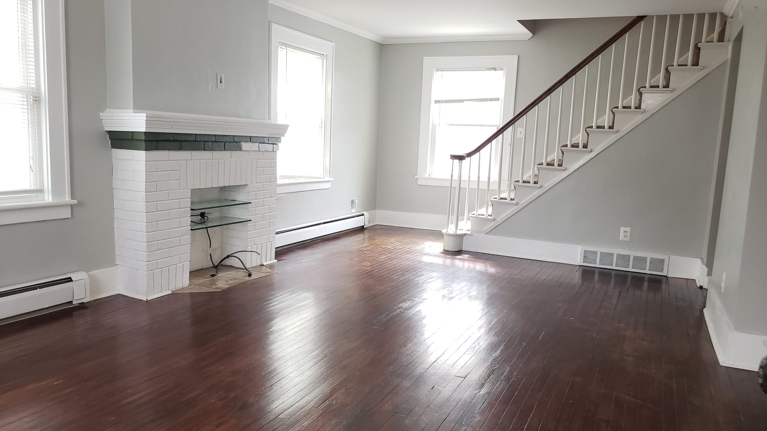 SOLD Spacious 3 Bed / 1.5 Bath Single Family Home in North Buffalo