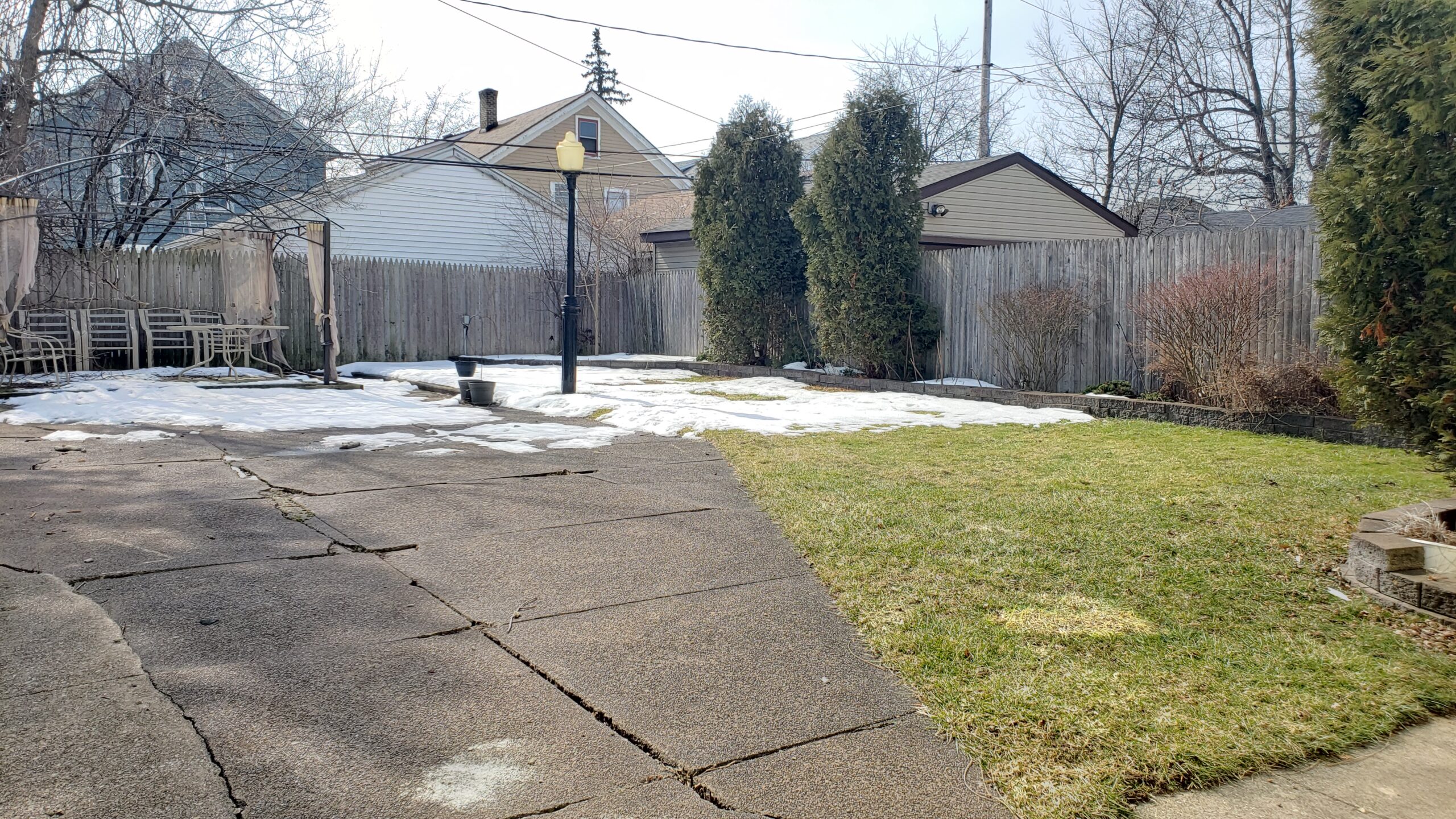 SOLD Spacious 3 Bed / 1.5 Bath Single Family Home in North Buffalo