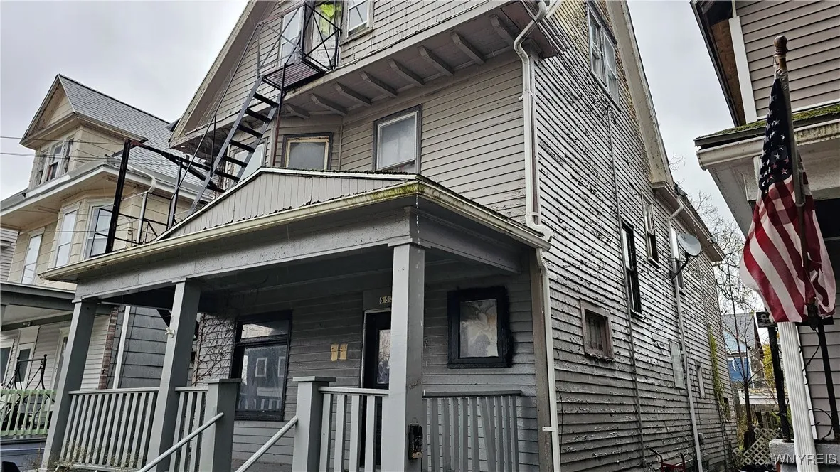 663 Hopkins St, Buffalo, NY 14220 [Updated 1/15]